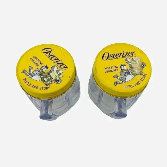 Osterizer Mini Blend Plastic 8 oz Container with Metal Lids & Handle - Picture 3 of 5